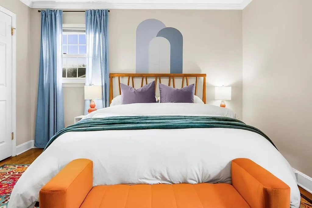 5Bd Vibrant Haven: Basketball - 10Mins To Airport Charlotte