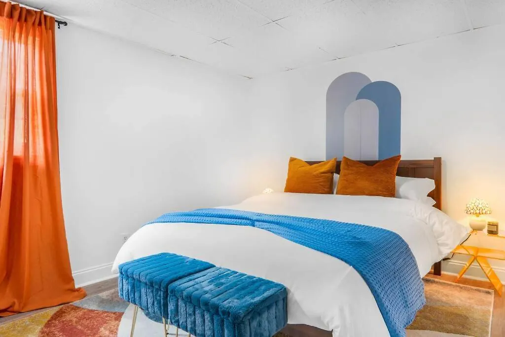 5Bd Vibrant Haven: Basketball - 10Mins To Airport Charlotte Holiday home