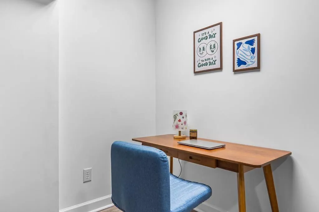 5Bd Vibrant Haven: Basketball - 10Mins To Airport Charlotte 0*,  United States