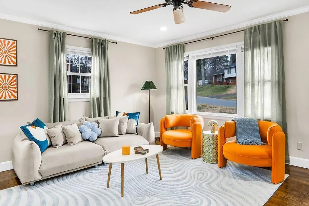 5Bd Vibrant Haven: Basketball - 10Mins To Airport Charlotte 0*,  United States