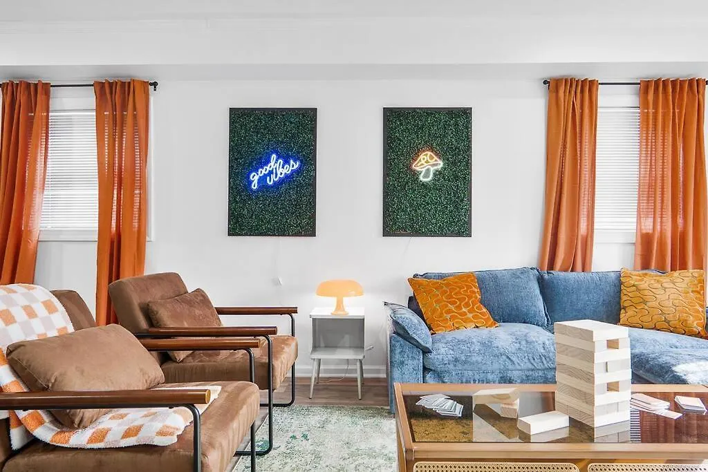 5Bd Vibrant Haven: Basketball - 10Mins To Airport Charlotte