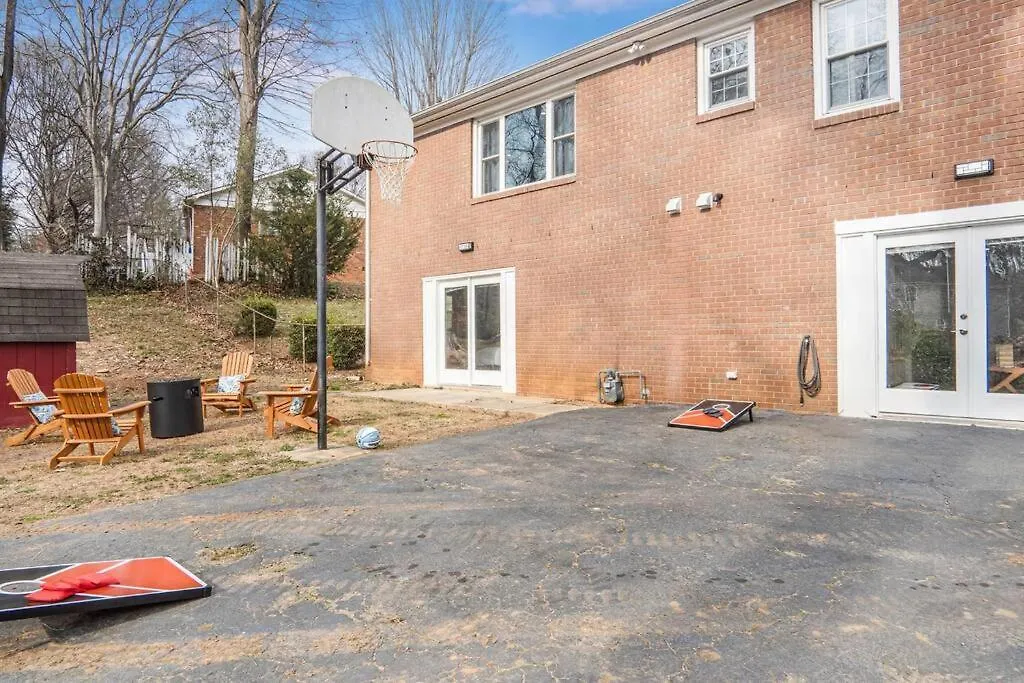 5Bd Vibrant Haven: Basketball - 10Mins To Airport Charlotte 0*,